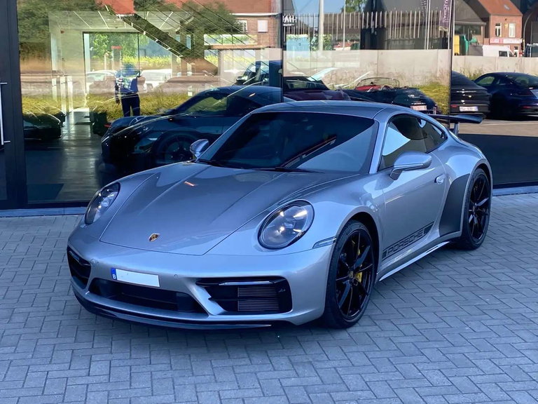 Porsche 992 Carrera 4S