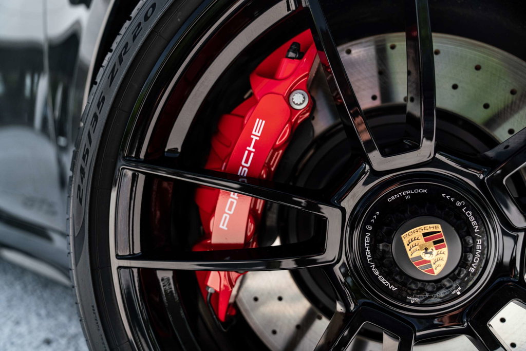 Porsche 992 Carrera GTS