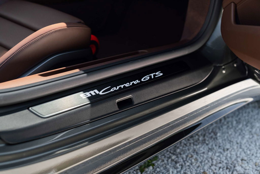 Porsche 992 Carrera GTS