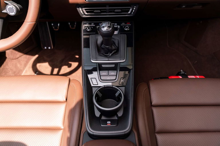 Porsche 992 Carrera GTS