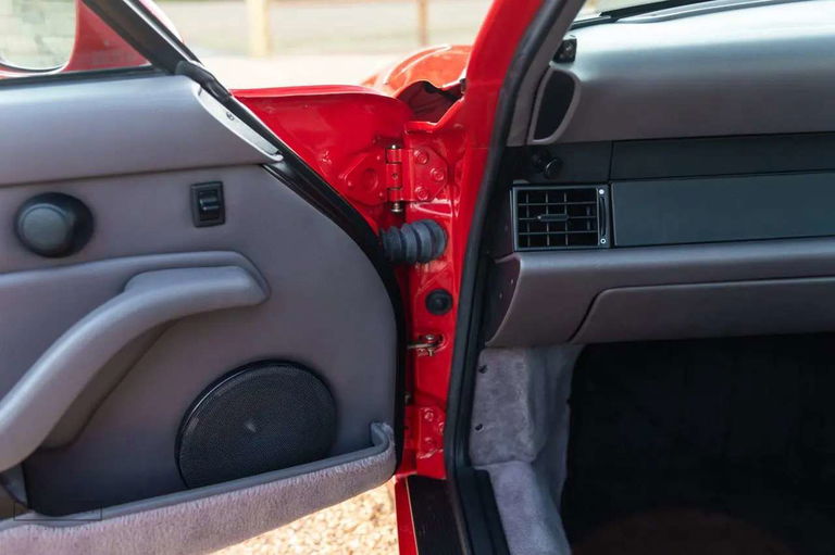 Porsche 993 Carrera 4