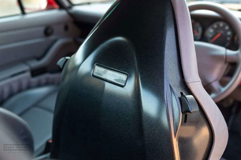 Porsche 993 Carrera 4