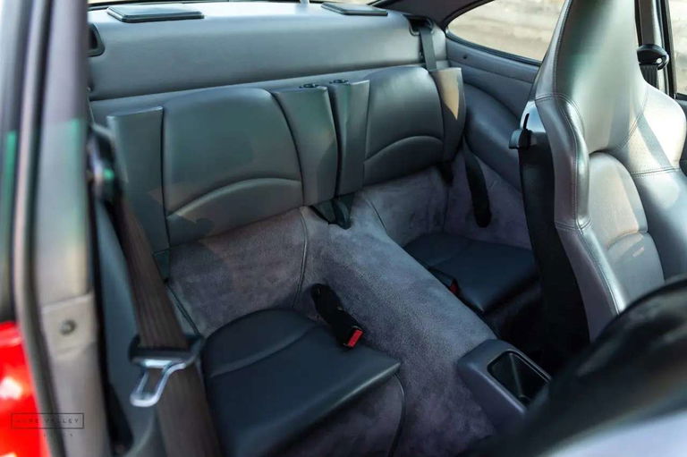 Porsche 993 Carrera 4