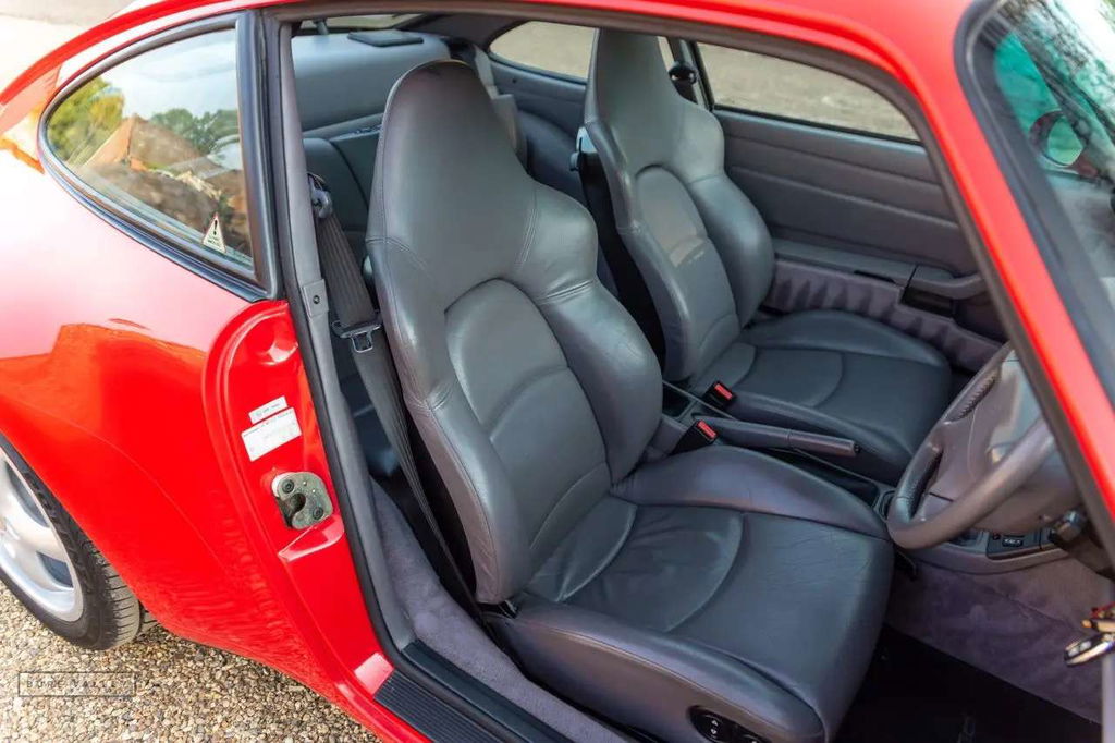 Porsche 993 Carrera 4