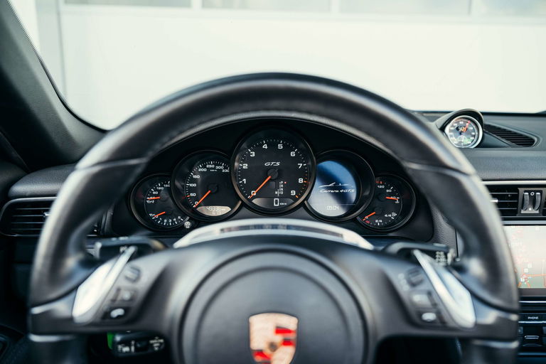 Porsche 991 Carrera 4 GTS