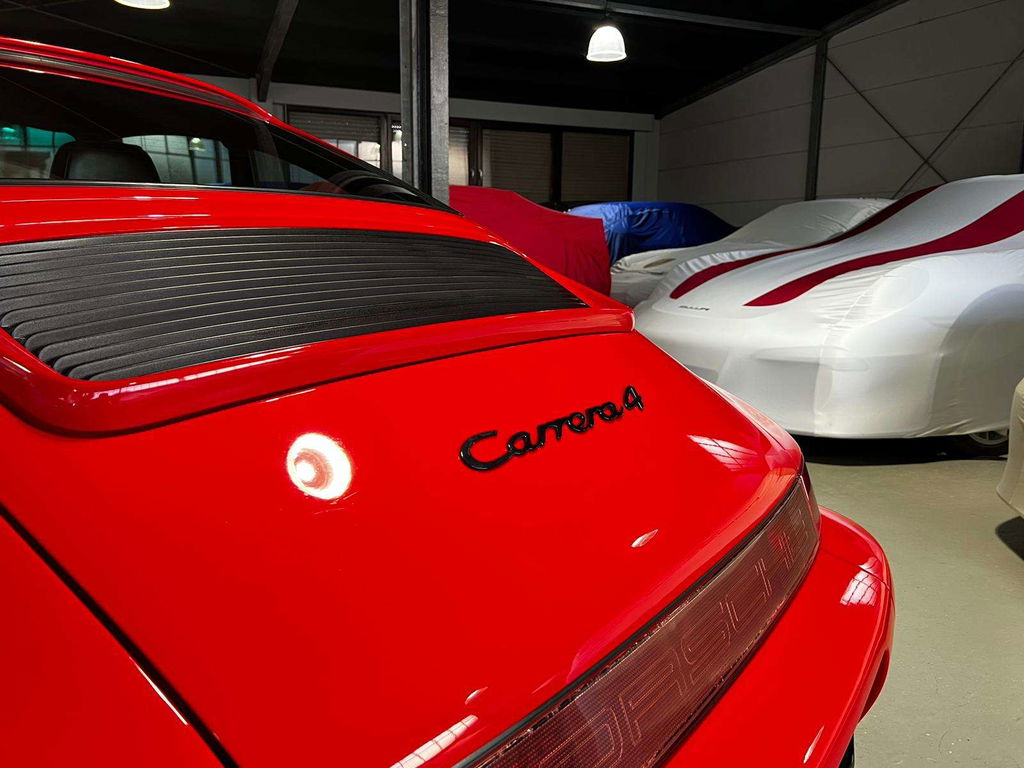 Porsche 964 Carrera 4