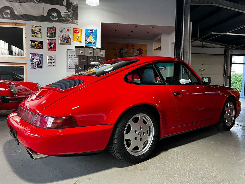 Porsche 964 Carrera 4