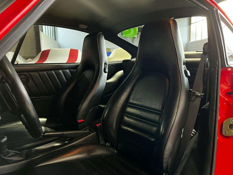 Porsche 964 Carrera 4