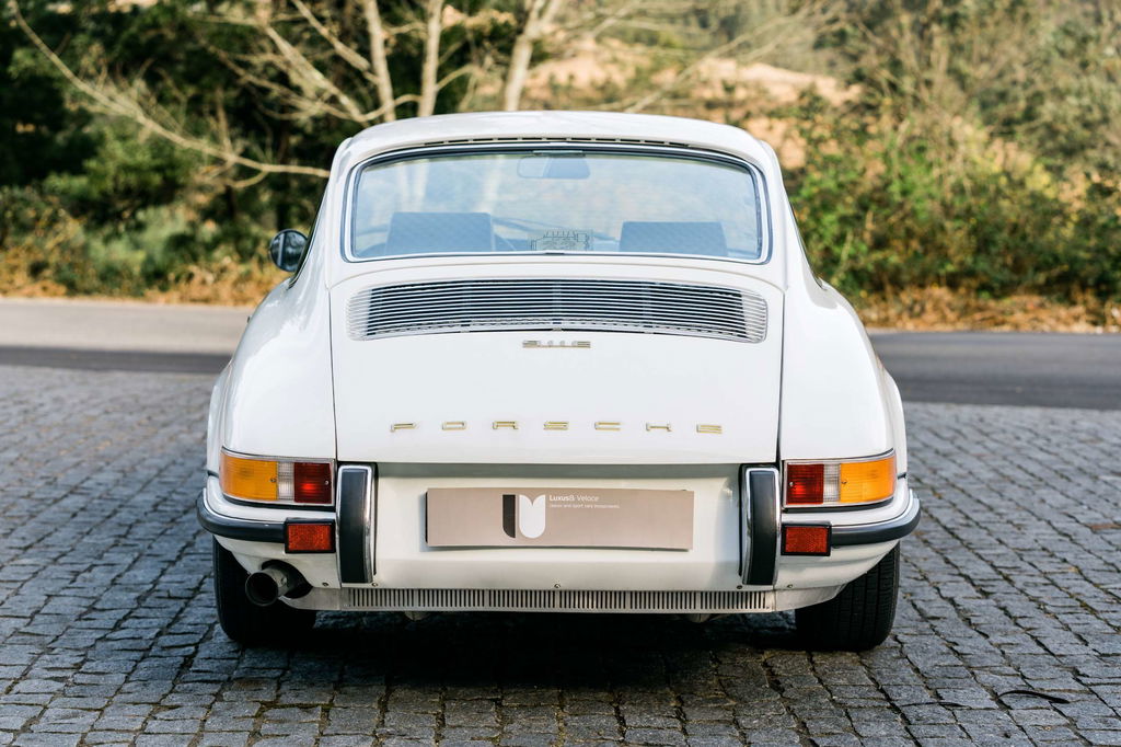 Porsche 911 E