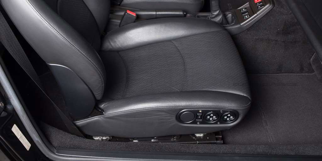 Porsche 993 Carrera 4S