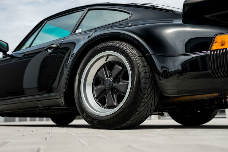 Porsche 911 Carrera 3.2 WTL