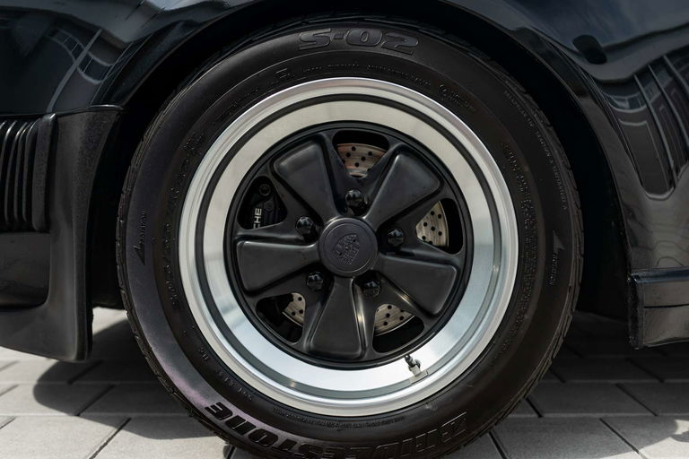 Porsche 911 Carrera 3.2 WTL