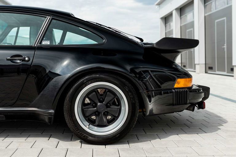 Porsche 911 Carrera 3.2 WTL