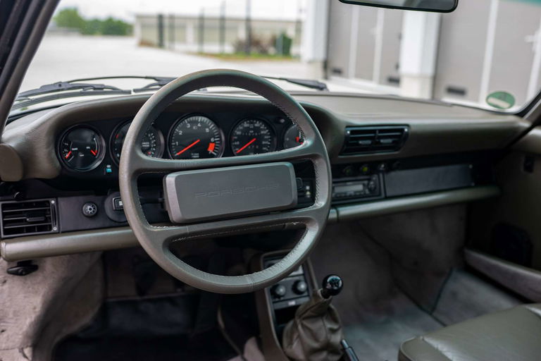 Porsche 911 Carrera 3.2 WTL