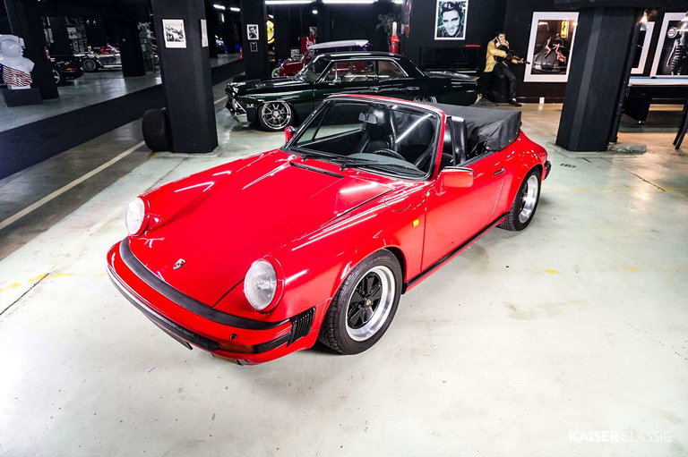 Porsche 911 Carrera 3.2