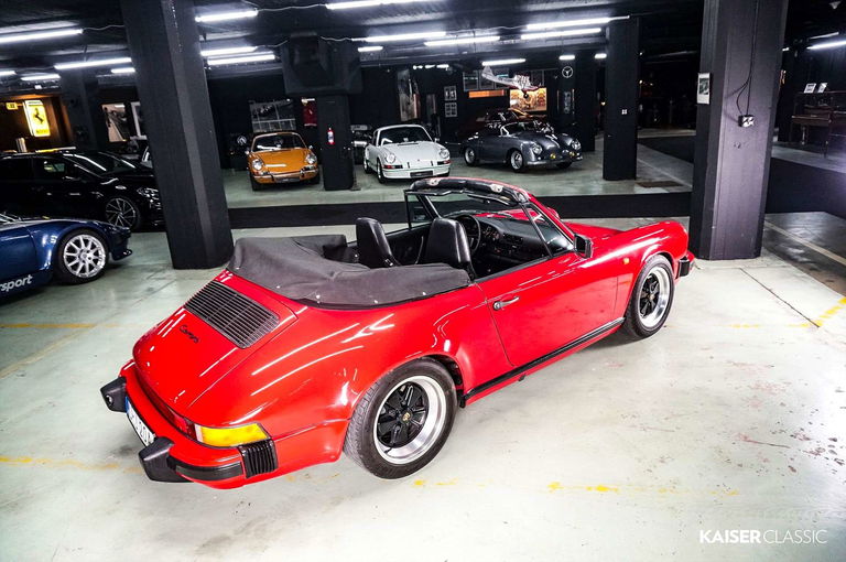 Porsche 911 Carrera 3.2