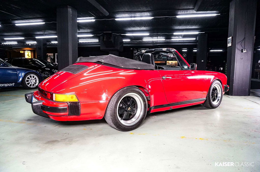 Porsche 911 Carrera 3.2