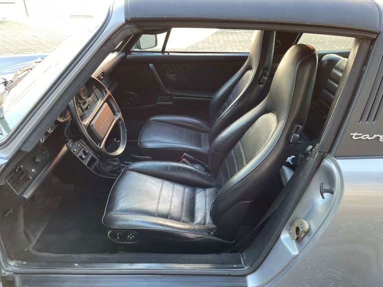 Porsche 911 Carrera 3.2 (US)