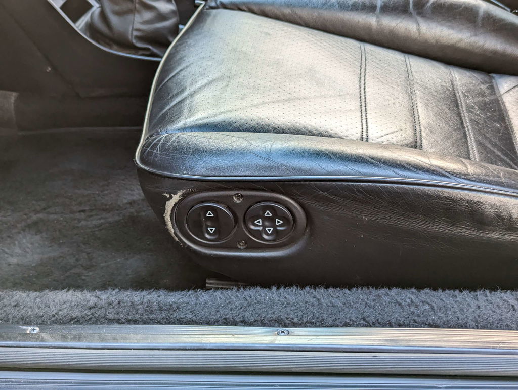 Porsche 911 Carrera 3.2 (US)