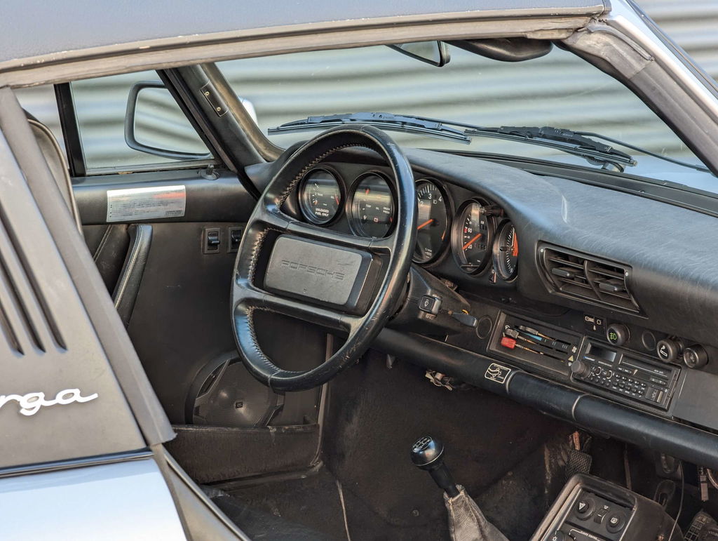 Porsche 911 Carrera 3.2 (US)