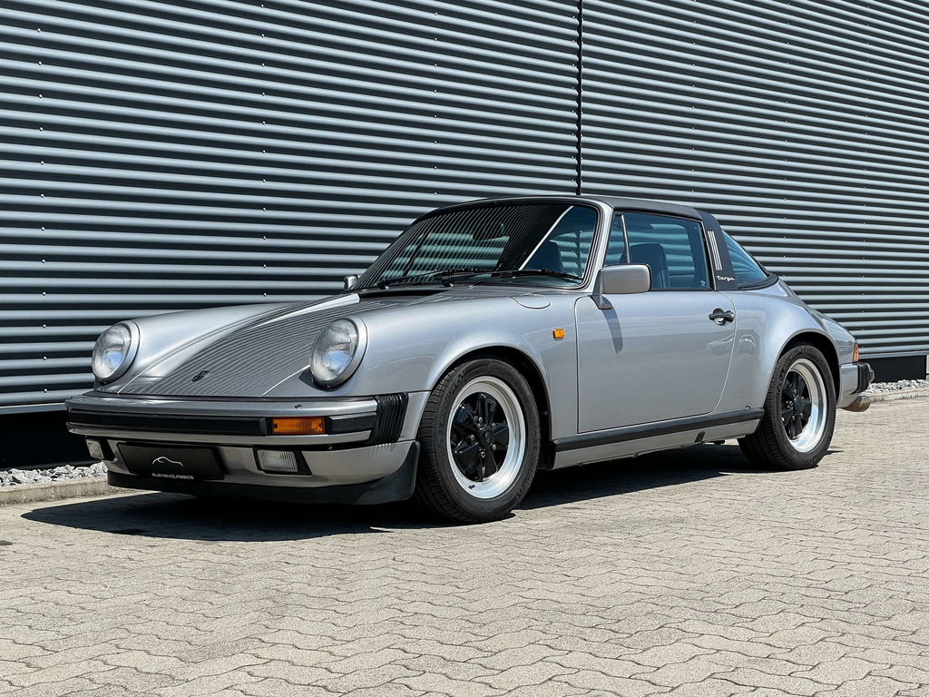 Porsche 911 Carrera 3.2 (US)