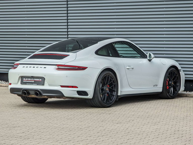 Porsche 991.2 Carrera GTS