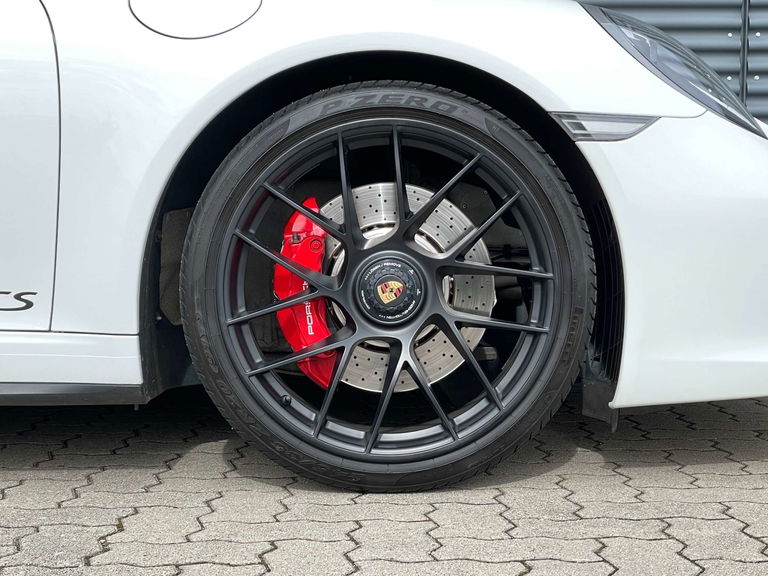 Porsche 991.2 Carrera GTS