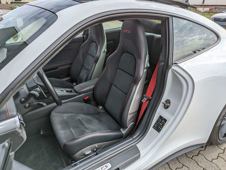 Porsche 991.2 Carrera GTS