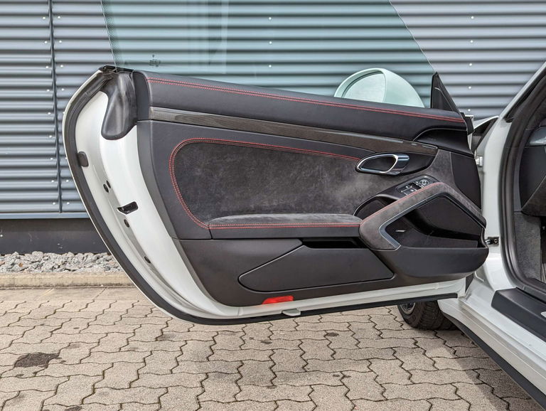 Porsche 991.2 Carrera GTS