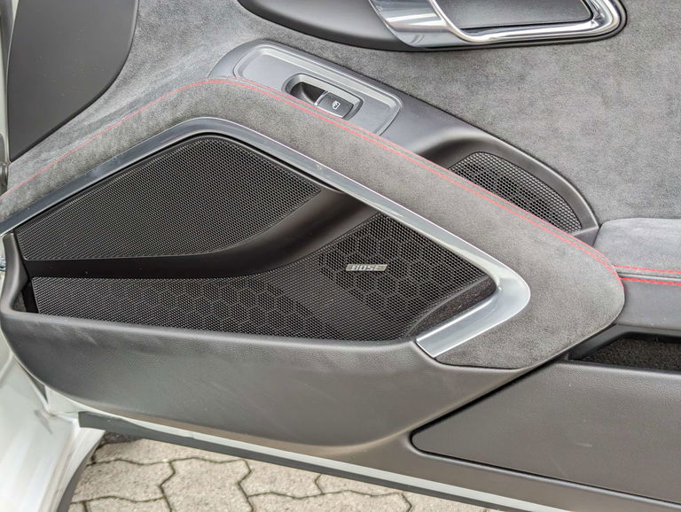 Porsche 991.2 Carrera GTS