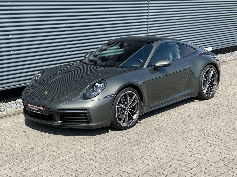 Porsche 992 Carrera