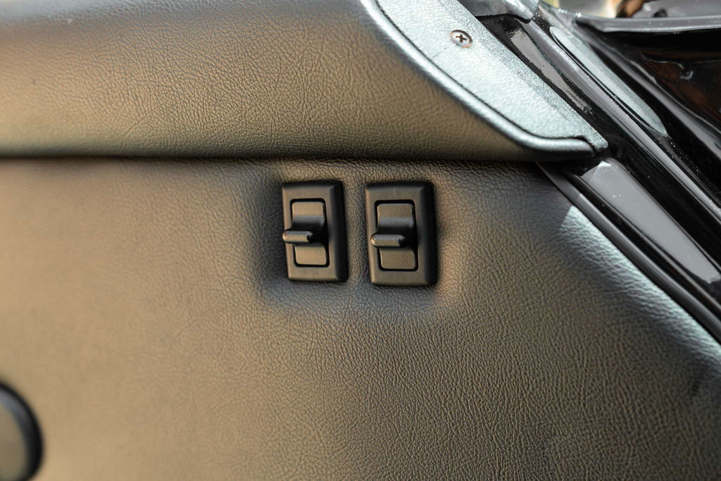 Porsche 964 Carrera 2 Speedster