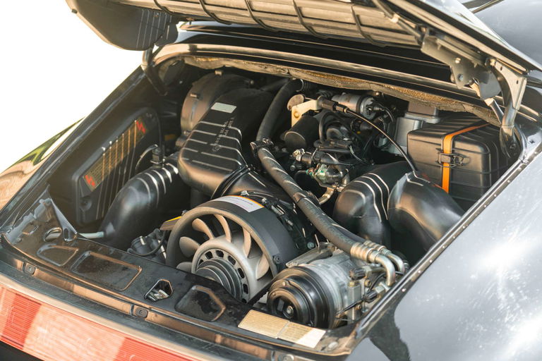Porsche 964 Carrera 2 Speedster