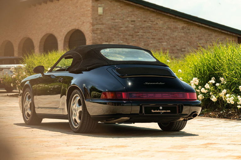 Porsche 964 Carrera 2 Speedster