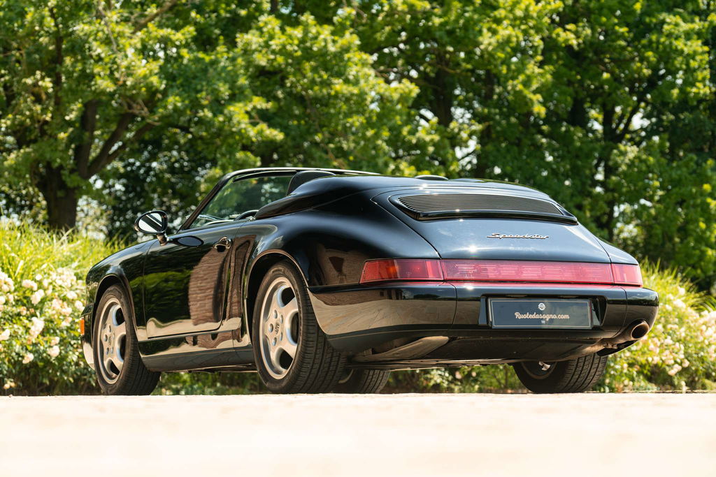 Porsche 964 Carrera 2 Speedster