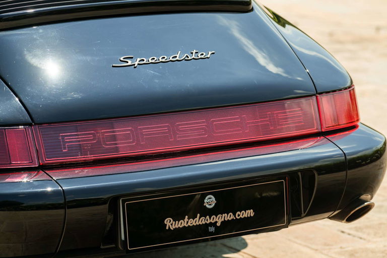 Porsche 964 Carrera 2 Speedster