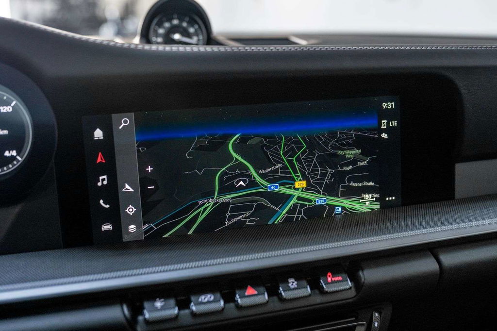 Porsche 992 Carrera 4S