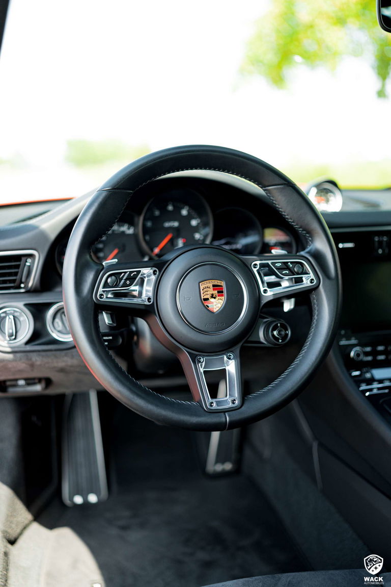 Porsche 991.2 Carrera GTS