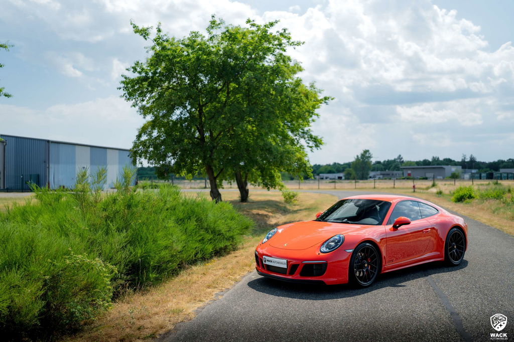 Porsche 991.2 Carrera GTS