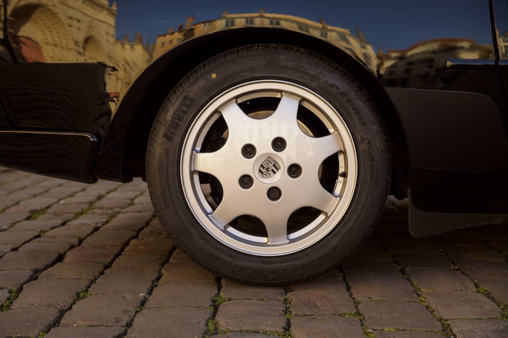 Porsche 944 Turbo Cabriolet