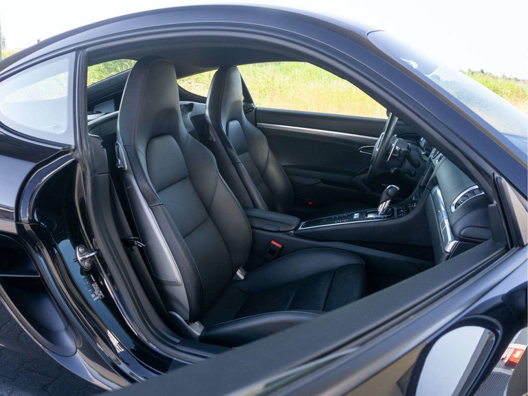 Porsche 981 Cayman S