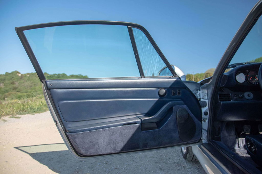 Porsche 993 Carrera 4S