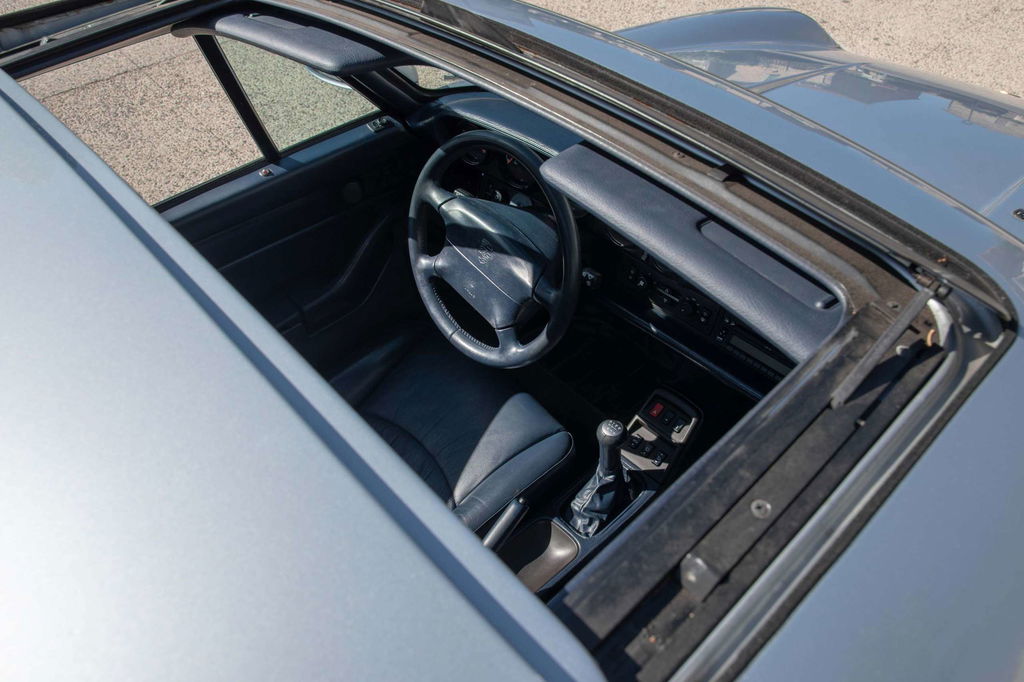 Porsche 993 Carrera 4S