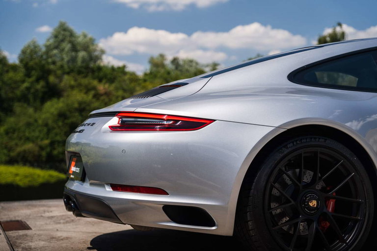 Porsche 991.2 Carrera GTS