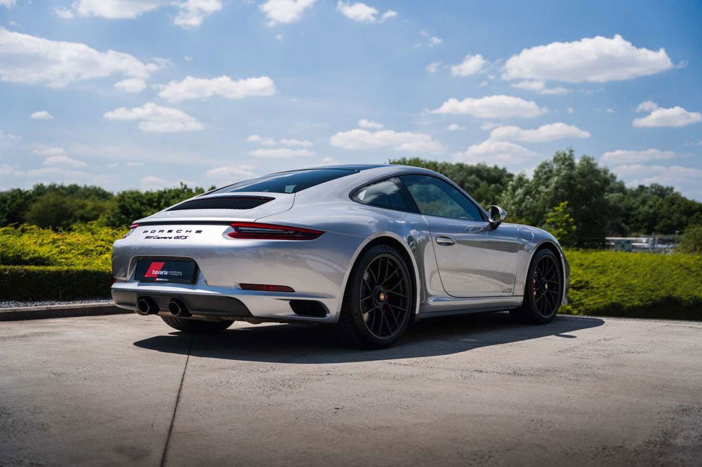 Porsche 991.2 Carrera GTS
