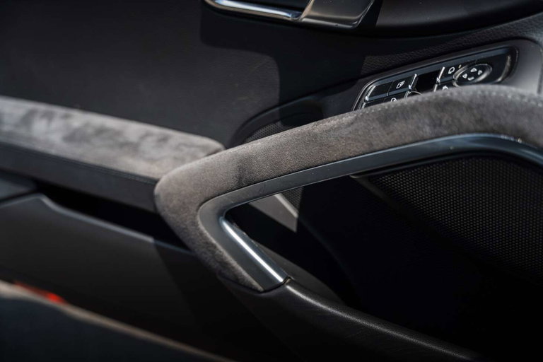 Porsche 991.2 Carrera GTS