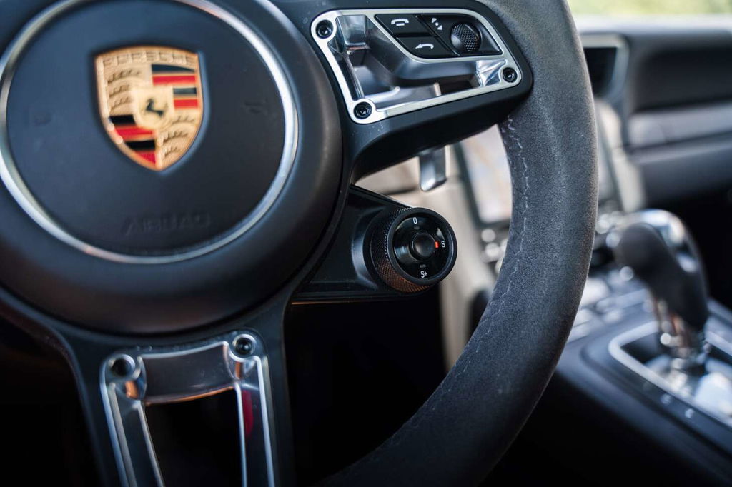 Porsche 991.2 Carrera GTS