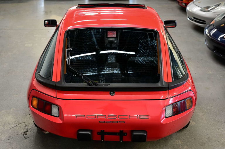 Porsche 928 S