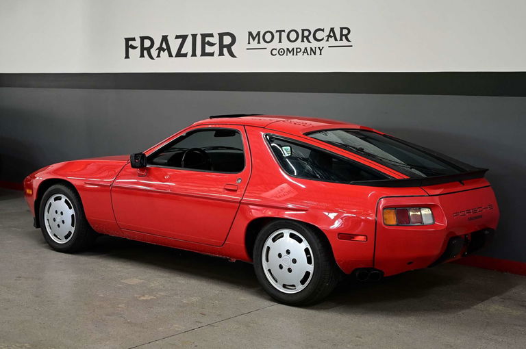 Porsche 928 S