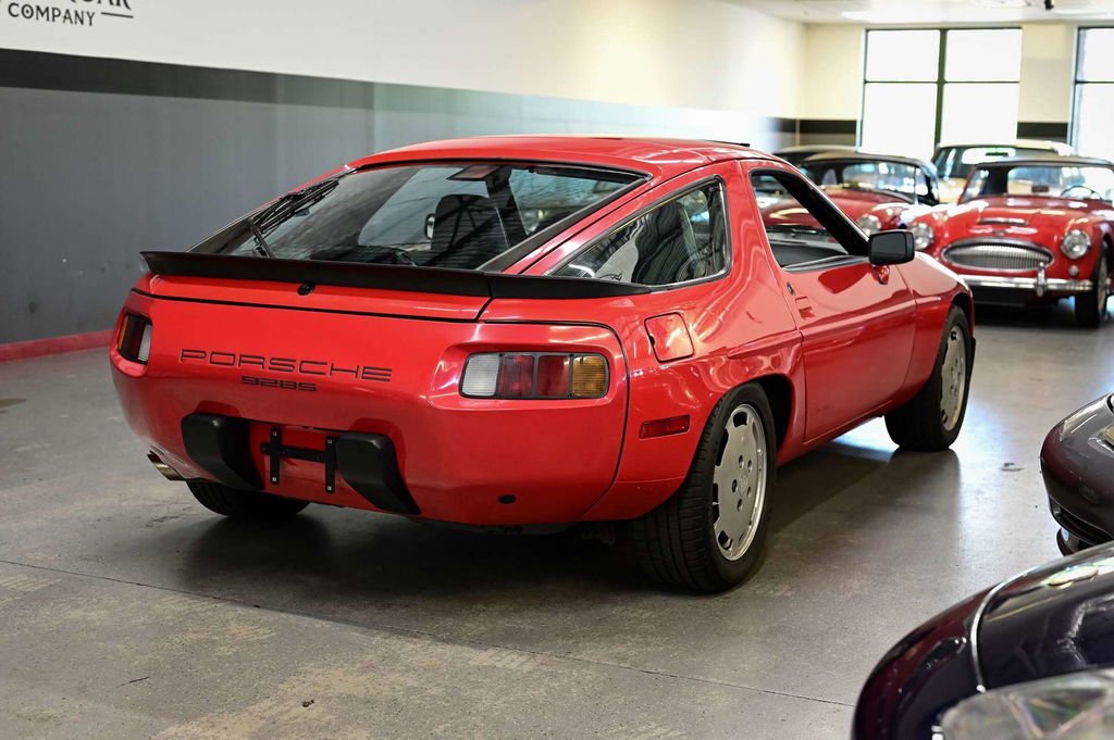 Porsche 928 S